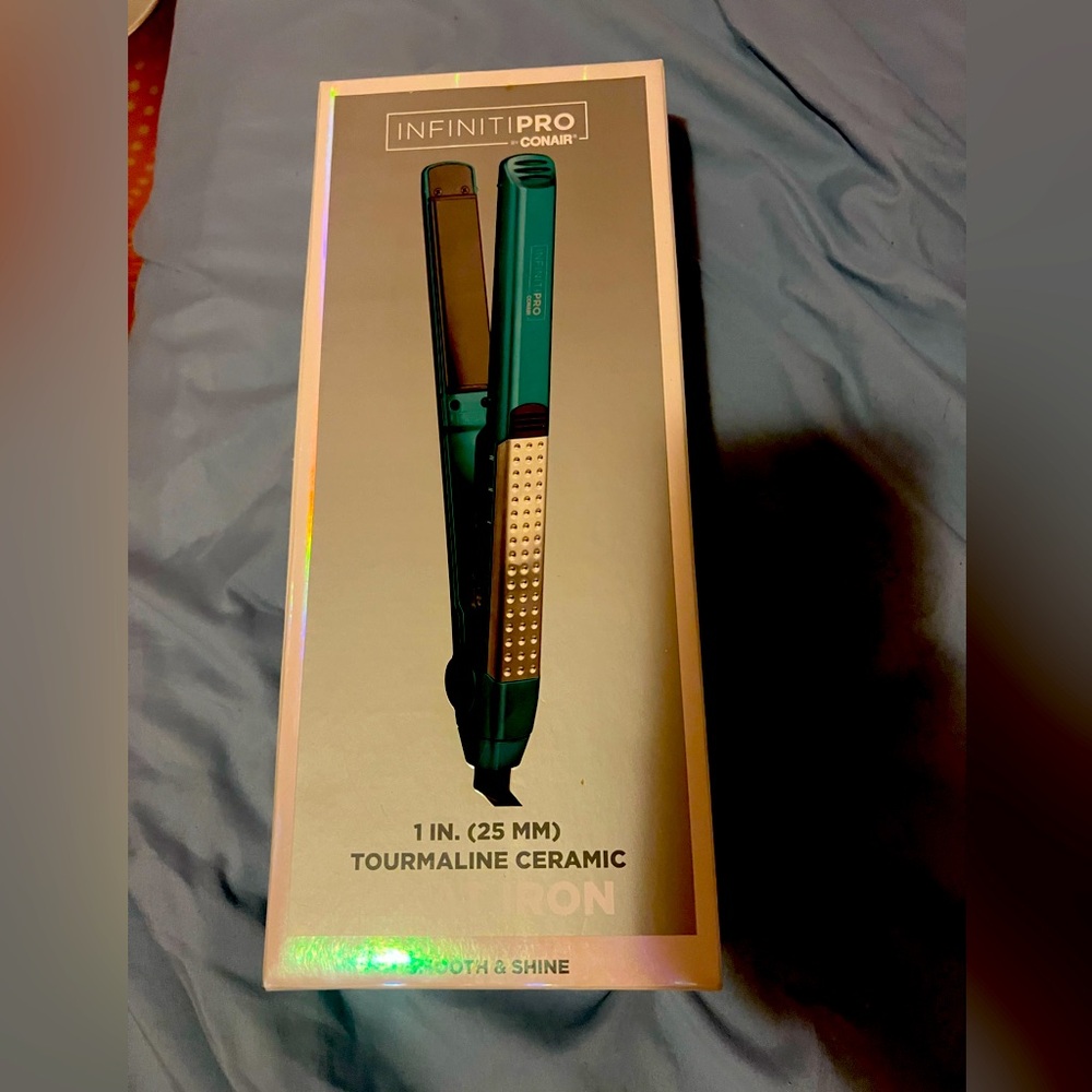 Infiniti pro flat iron for straight hair
